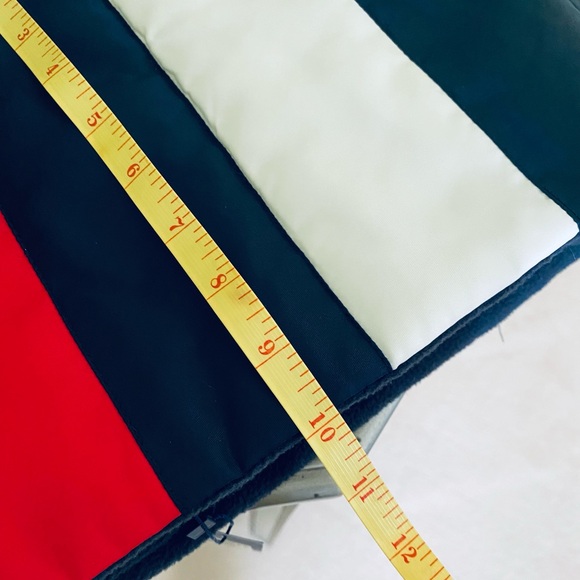 NWT *Tommy* fleece lined scarf - Picture 5 of 11